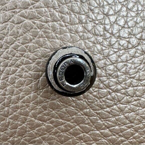 Helzberg Diamonds - Black and Silver Foil Stripe Glass Charm - Picture 2 of 3